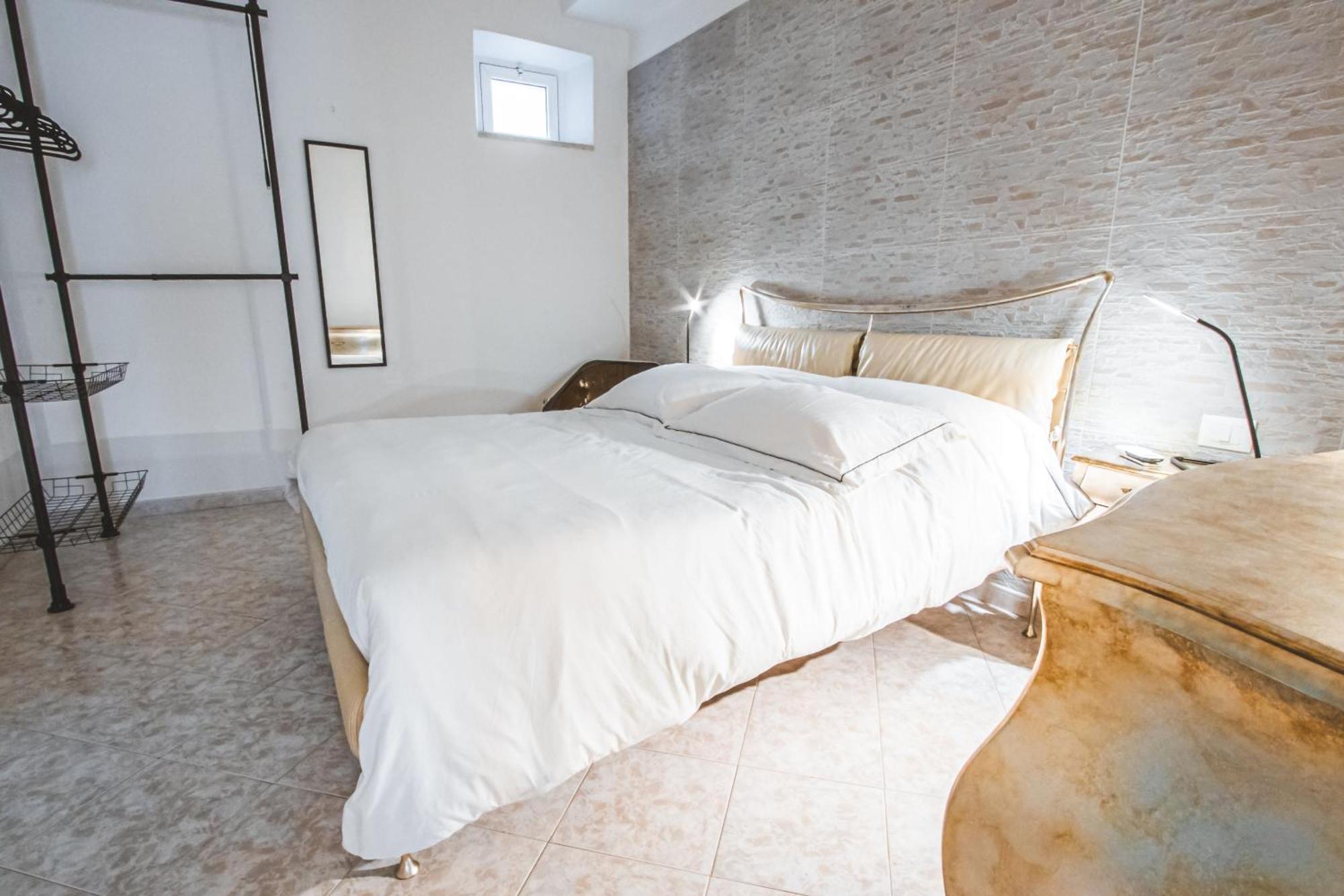 Favolhouse Apartment บารี ภายนอก รูปภาพ