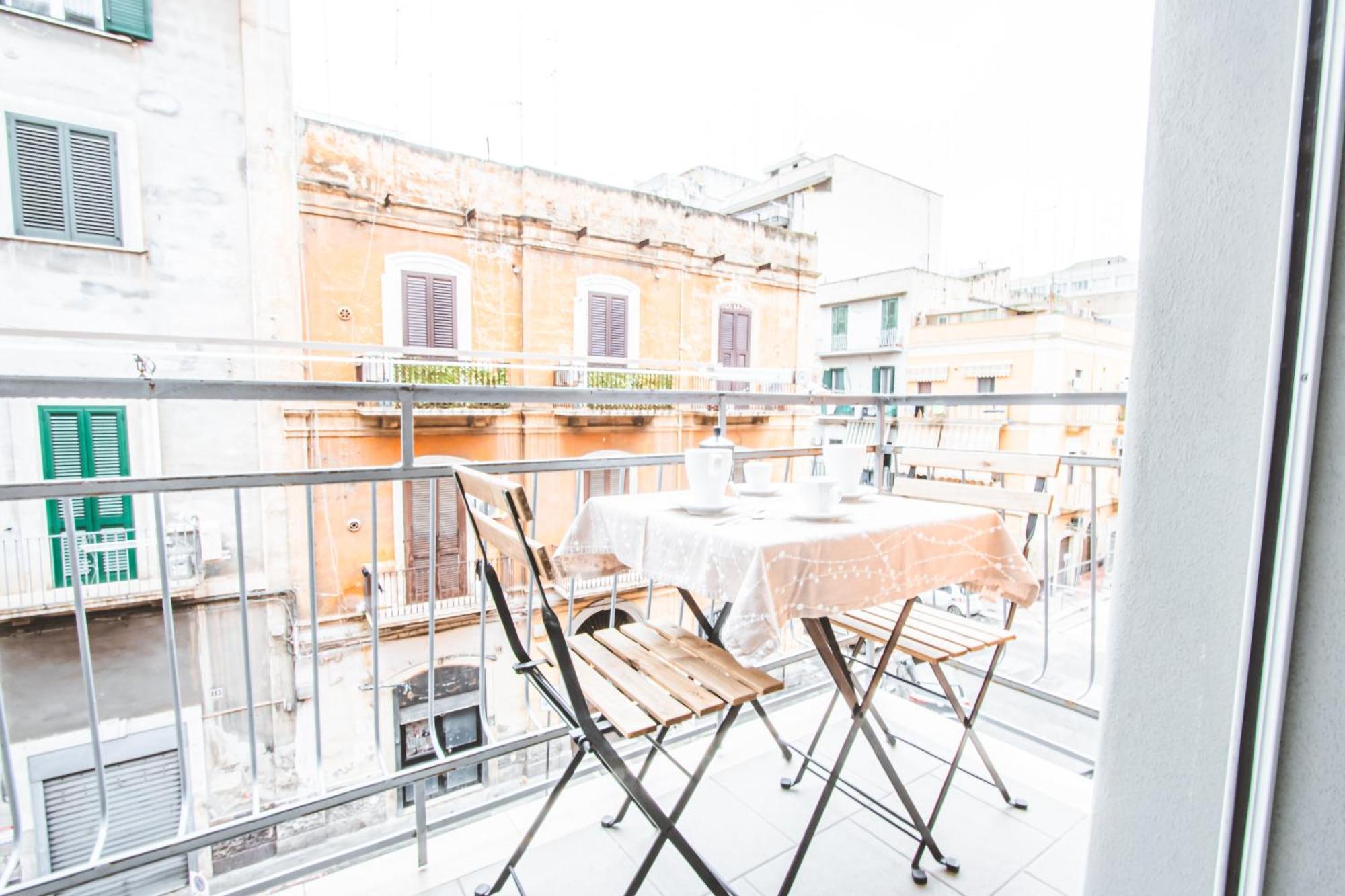 Favolhouse Apartment บารี ภายนอก รูปภาพ